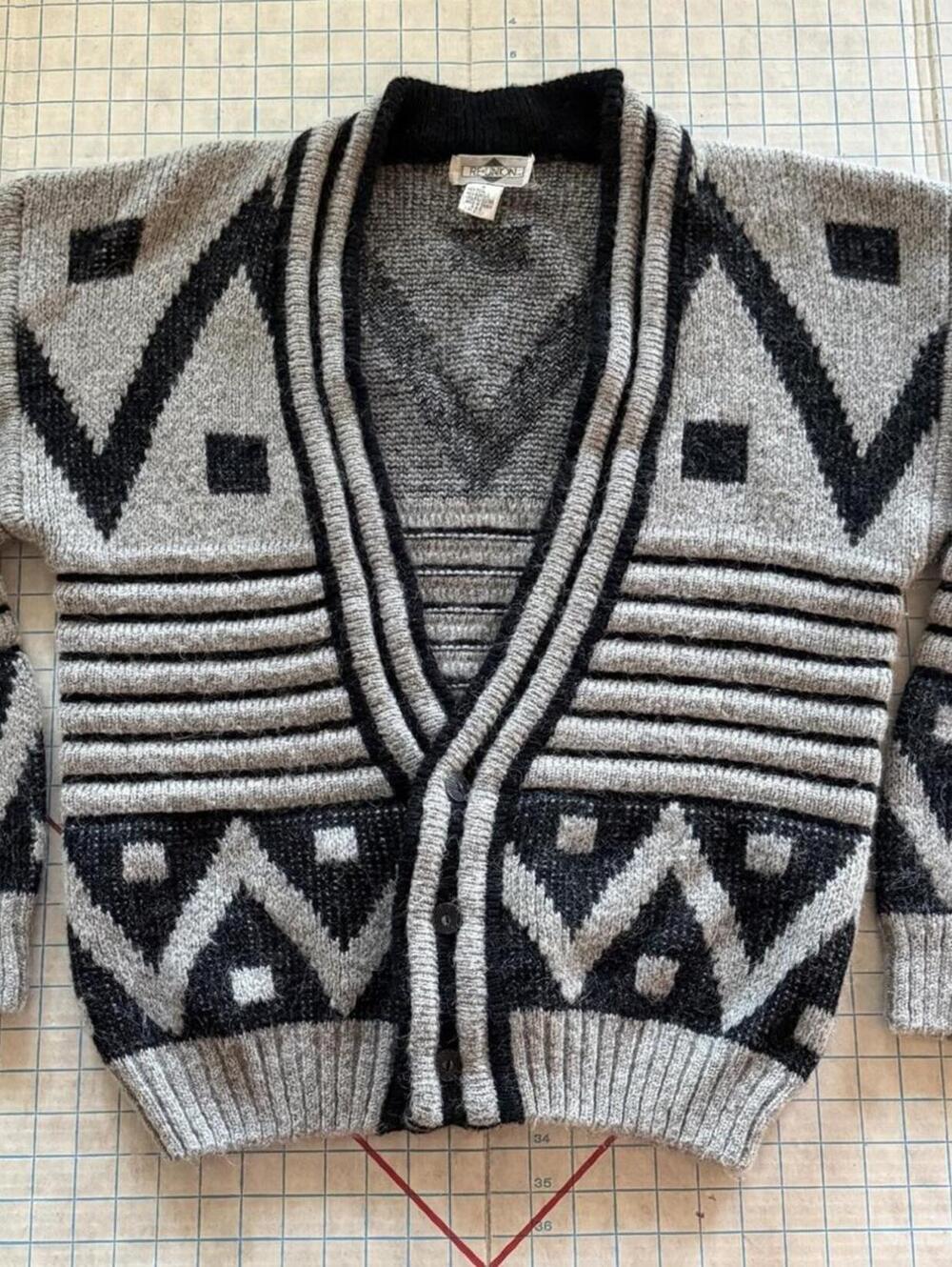Vintage Y2K Tribal Cardigan Sweater Colorful Retro Grunge Indie Oversized Medium